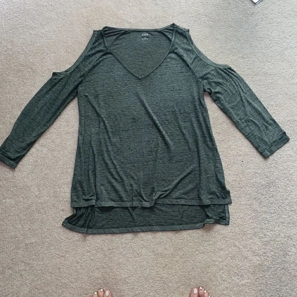 a.n.a A New Approach Top! - Picture 7 of 9